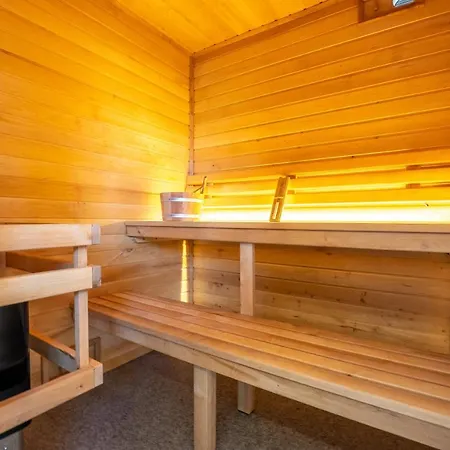 Bateau-hôtel Reve Flottant Pour Amoureux Houseboat Black Et White Sauna